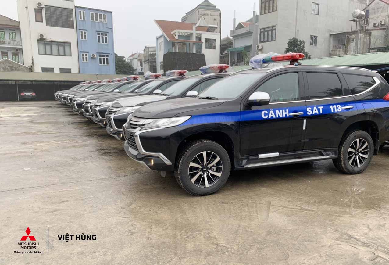 Mitsubishi Motors Việt Hùng bàn giao lô 28 xe Mitsubishi Pajero ...